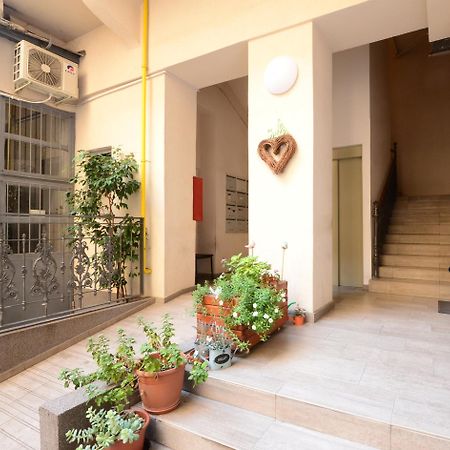Your Place Apartman Budapest Esterno foto