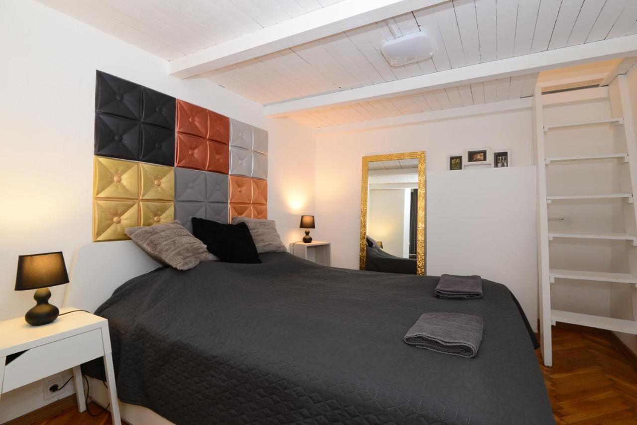 Your Place Apartman Budapest Esterno foto